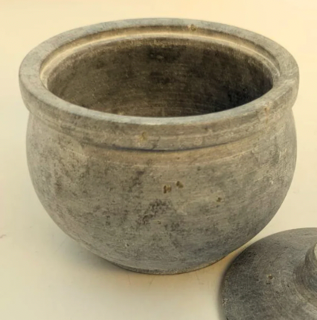 500 – 600 ML Soapstone Curd Pot | Traditional Storage for Fresh, Creamy Curd. - Image 2